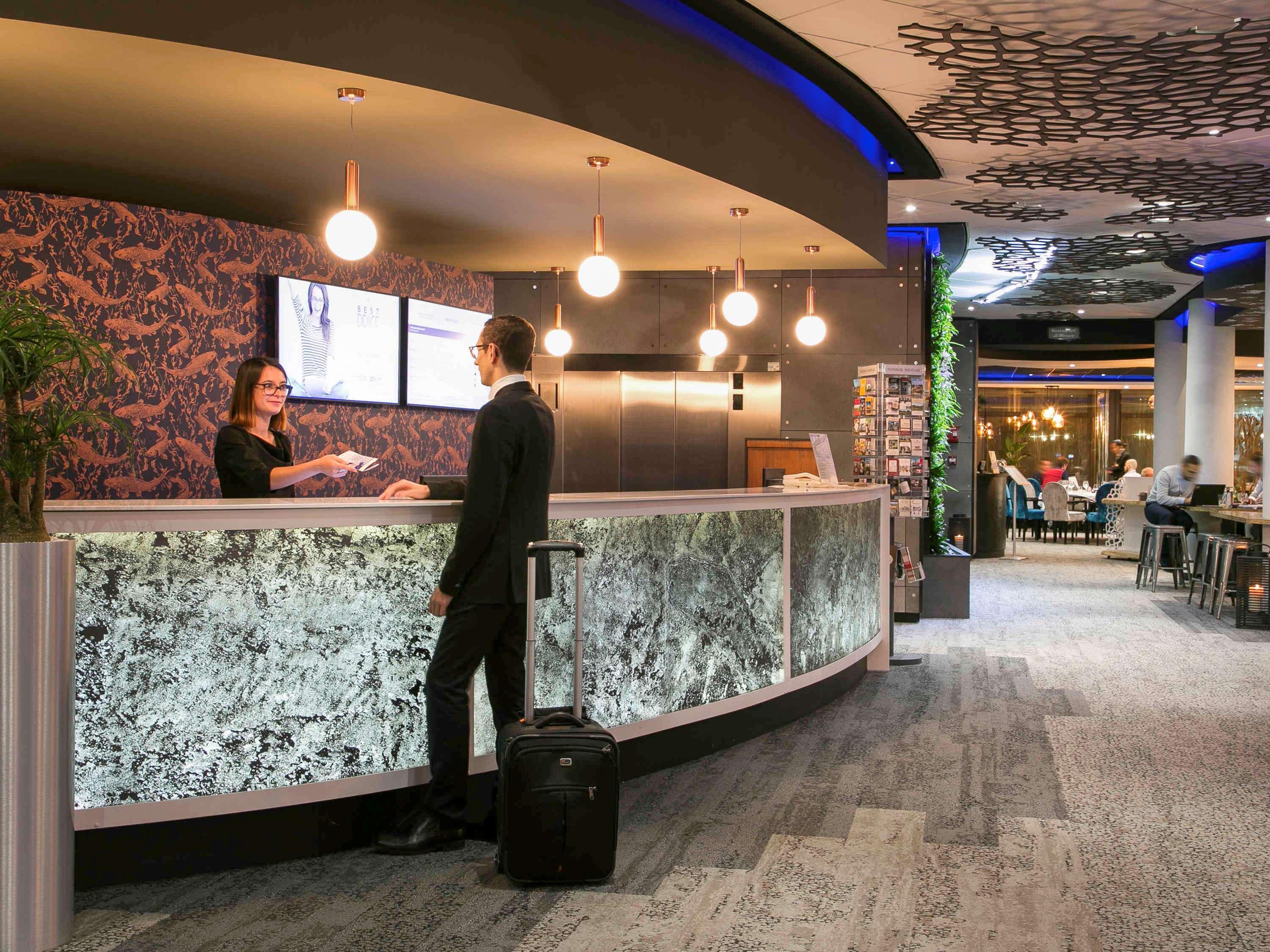 Mercure Bordeaux Aeroport Hotel 4*